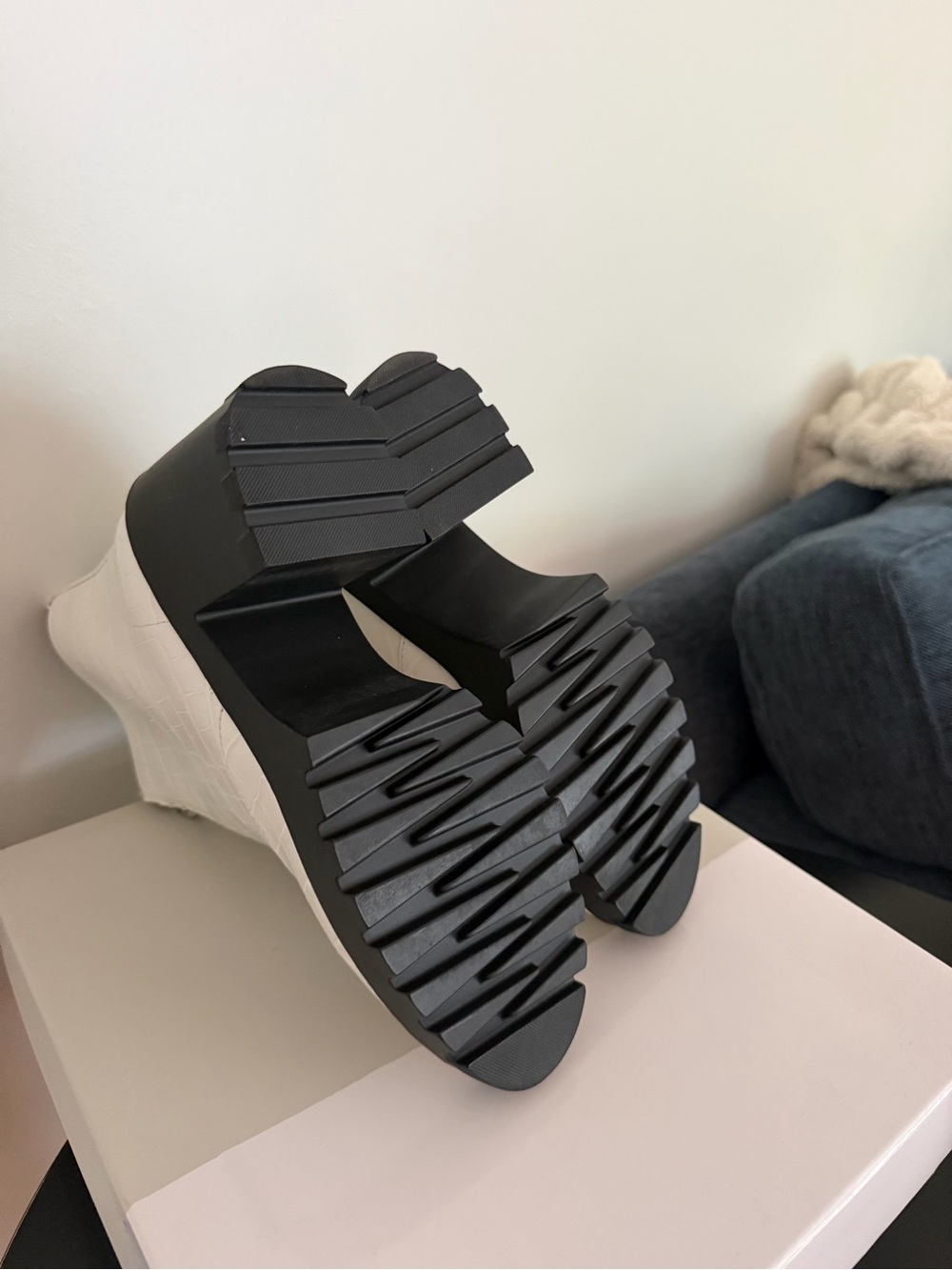 BP platform bootie - Picture 4 of 8